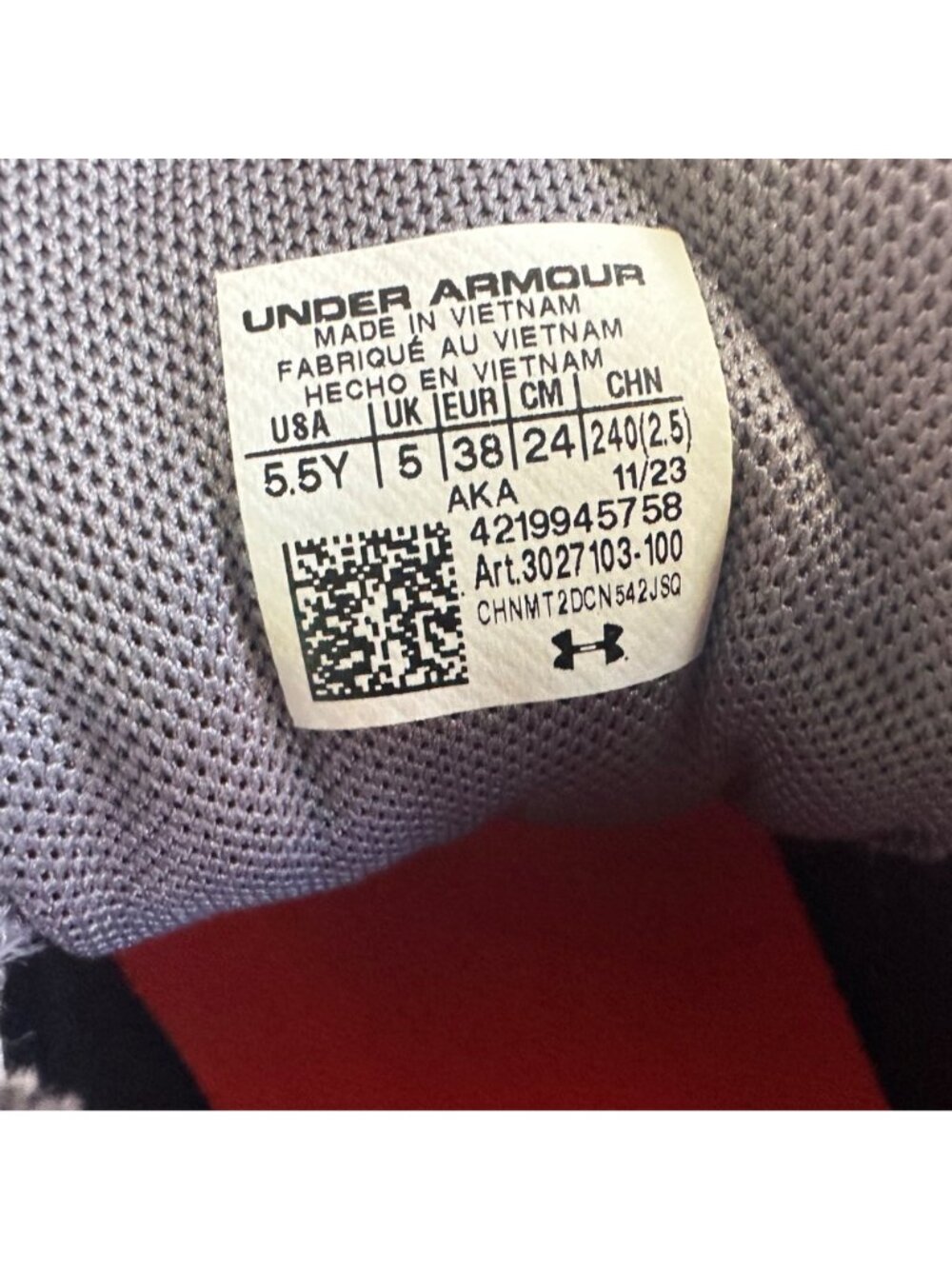 ✨Under Armour Surge 4 Sz 5.5Y Big Kids Shoes Sneakers Grey/White 3027103-100 - Picture 9 of 10